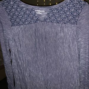 Blue & white stripped top